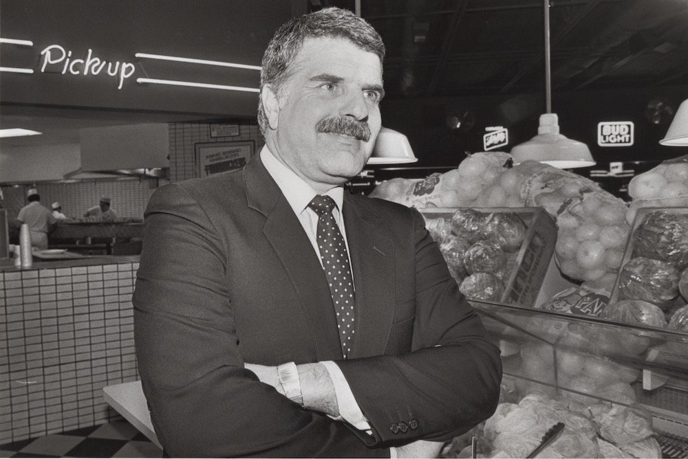 Fuddruckers founder Phil Romano, 10-24-84