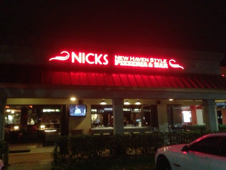 Nick's New Haven-style Pizza in Boca Raton