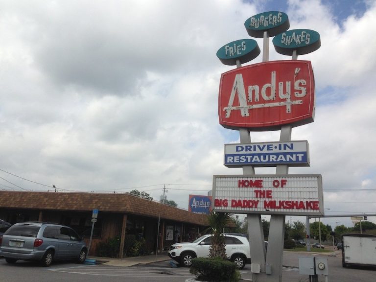 Andy’s Drive-In Restaurant & Igloo in Winter Haven