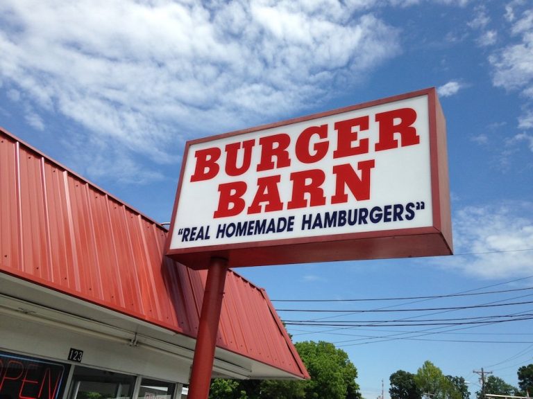 Burger Barn in Jackson, Tennessee