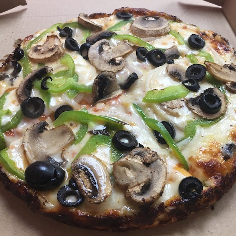 Tio Colo Black Olive, Mushroom & Onion Pizza Cubana