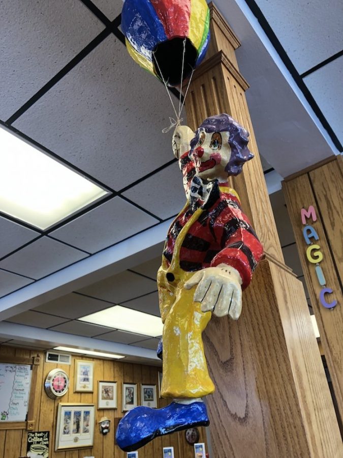 Clown Decor from Magic Wand in Churubusco, Indiana