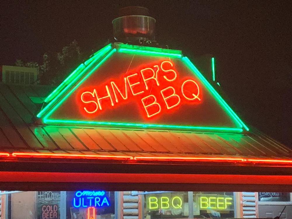 Shiver's BBQ Building Neon