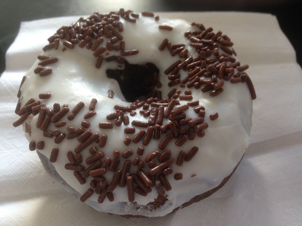 Dandee Donuts Factory Old Fashioned Chocolate Dip