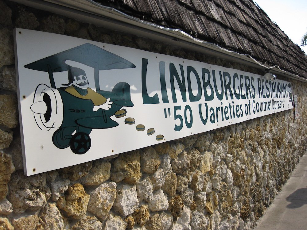 Lindburgers Sign in Naples