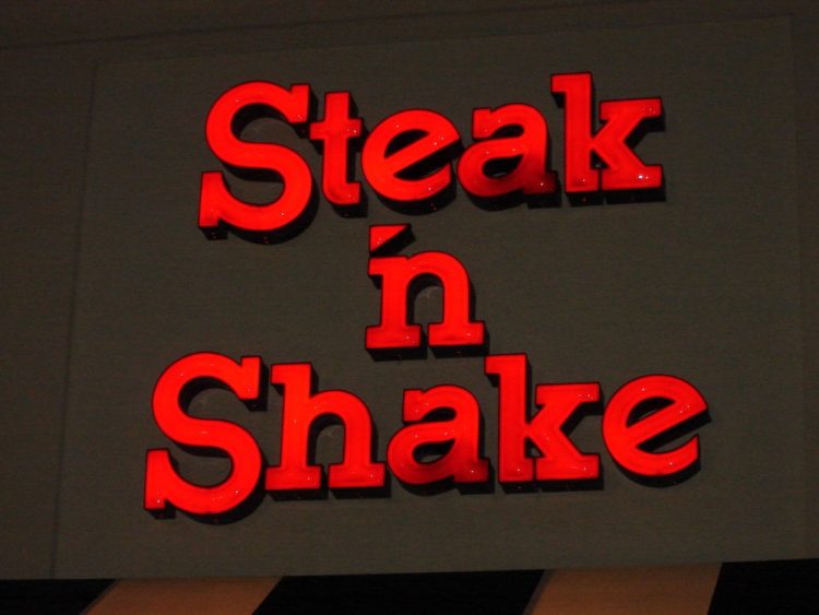 Steak 'n Shake Sign