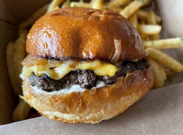 25 Best Burgers in Miami you MUST Eat