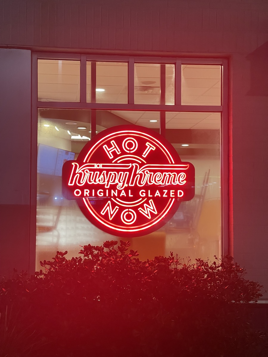 Krispy Kreme Doughnuts Hot Now Sign in Pensacola, Florida