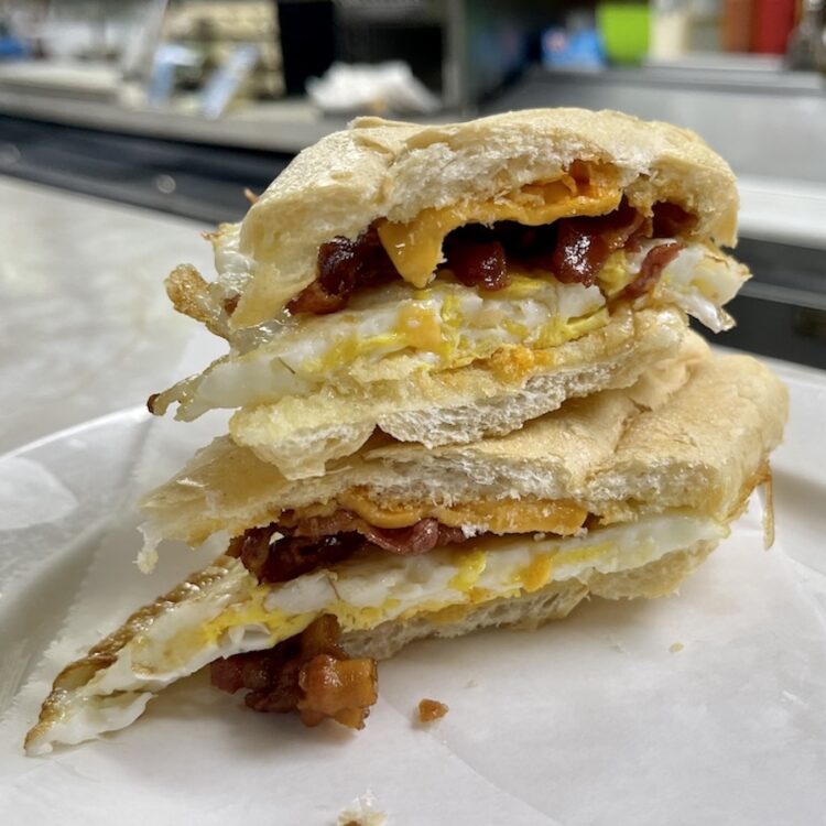 Los Bobos El Serafin Breakfast Sandwich