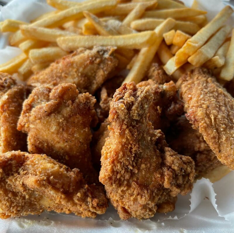 Lemon Pepper Chicken Wings from Hook Fish and Chicken in Mangonia Park, Florida